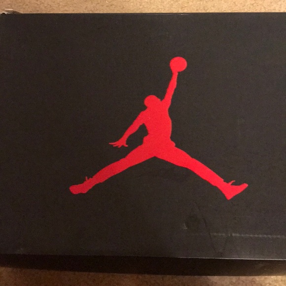 Jordan 6 Retro UNC - Picture 2 of 4